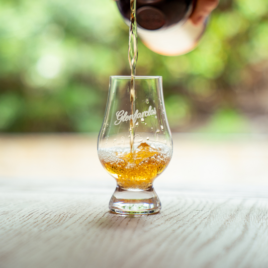 Glenfarlcas Glencairn Glass (White Logo)